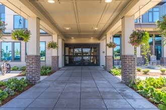 Bear Hollow Estates in Rancho Cordova, CA - Foto de edificio - Building Photo