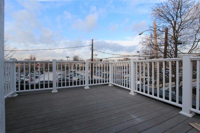 26 White St, Unit 2 in Cambridge, MA - Building Photo - Building Photo