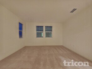 2050 Delta Vw Ave in Sacramento, CA - Building Photo - Building Photo