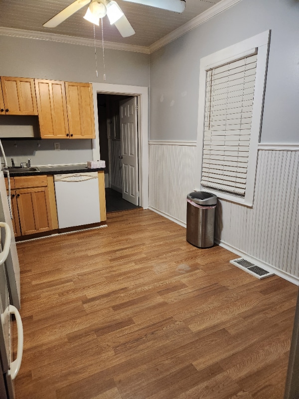 51 Irving St in Bristol, CT - Building Photo - Building Photo