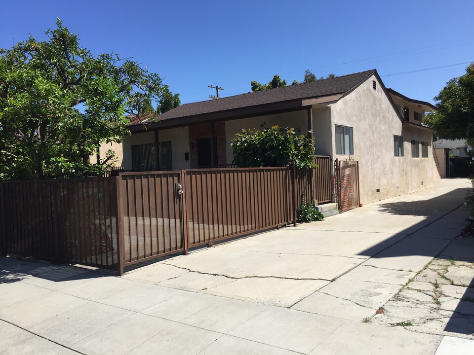 3654 Beethoven St, Unit front in Los Angeles, CA - Building Photo