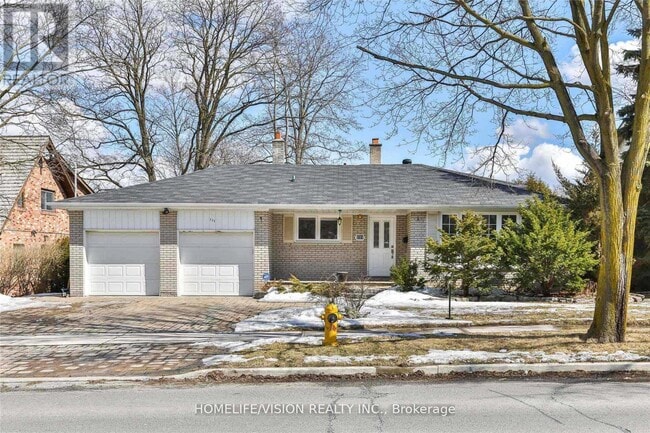 property at 111 Bannatyne Dr