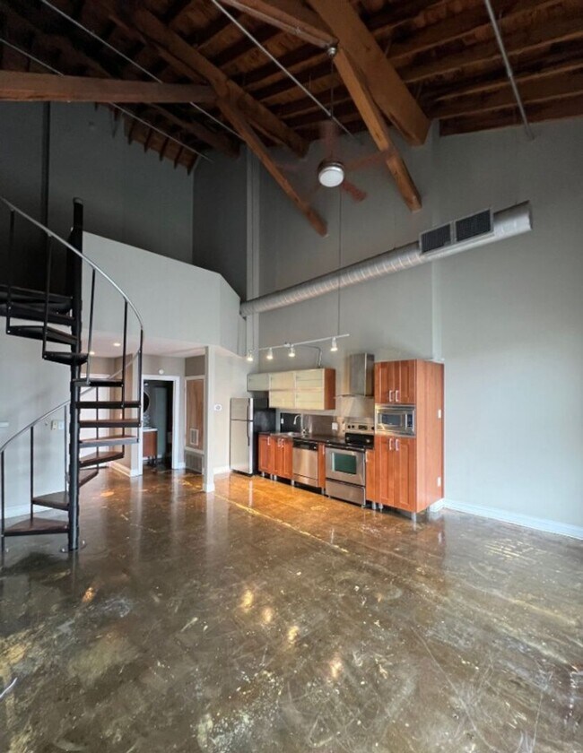 113 W 5th St in Kansas City, MO - Building Photo - Building Photo
