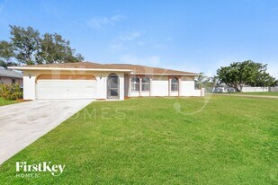 1343 SE 12th Terrace in Cape Coral, FL - Building Photo