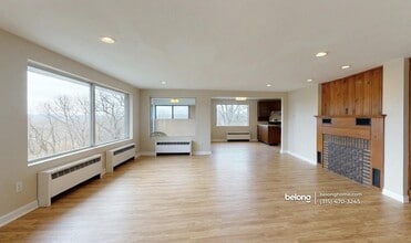 33 Lansingville Rd in Lansing, NY - Foto de edificio - Building Photo