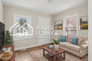 19221 Melvin St in Roseville, MI - Building Photo