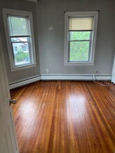 605 Admiral St-Unit -605 Admiral #3 in Providence, RI - Building Photo - Building Photo