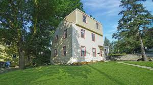property at 406 Wilder Pl