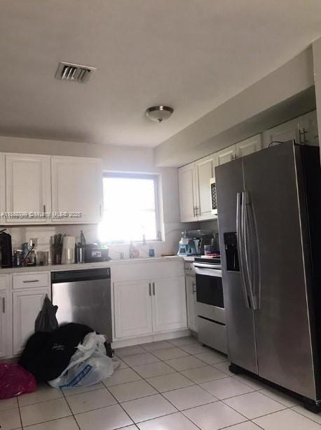 331 Silver Beach Rd in Lake Park, FL - Building Photo - Building Photo