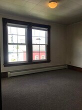 502 Main St, Unit B in Springvale, ME - Building Photo - Building Photo