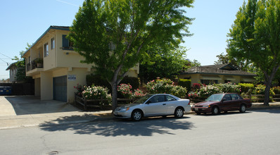 1596 Ontario Dr in Sunnyvale, CA - Building Photo - Building Photo