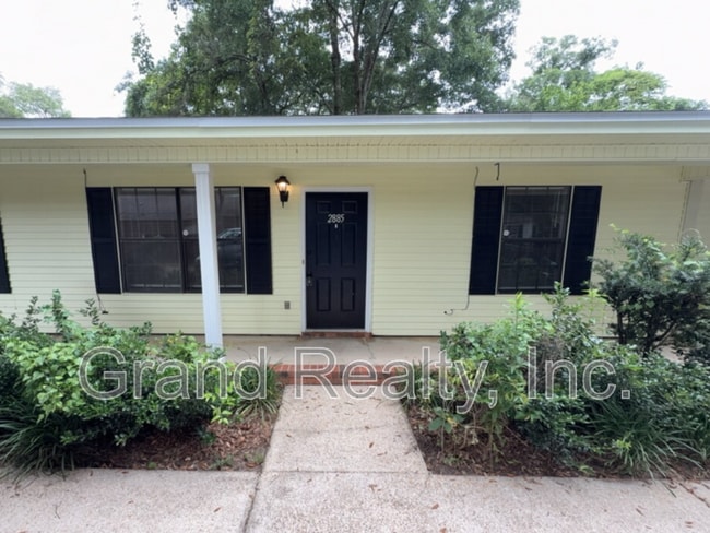 property at 2885 E Johnson Ave