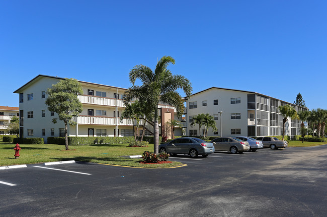 Century Village Boca Raton in Boca Raton, FL - Foto de edificio - Building Photo