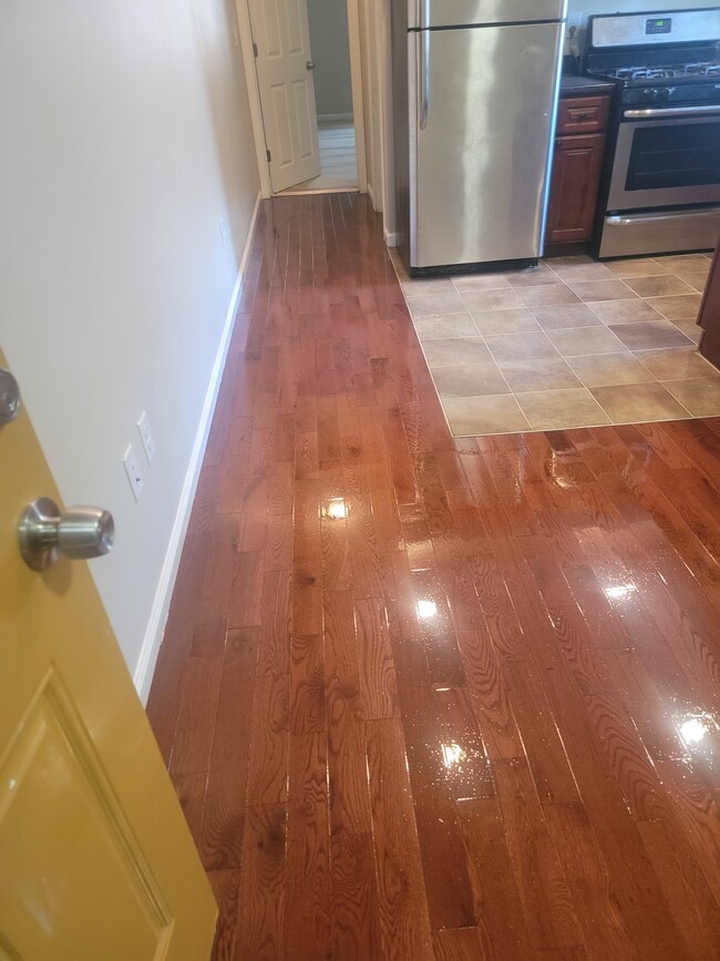 5201 Germantown Ave, Unit Apt 1 in Philadelphia, PA - Foto de edificio - Building Photo