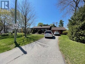 478 Wedgewood Dr in Oakville, ON - Building Photo - Building Photo