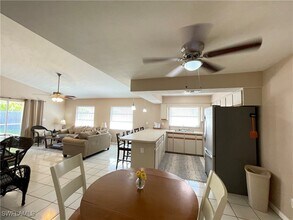 563 99th Ave N in Naples, FL - Building Photo - Building Photo