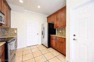 15056 Summit Pl Cir in Naples, FL - Building Photo - Building Photo