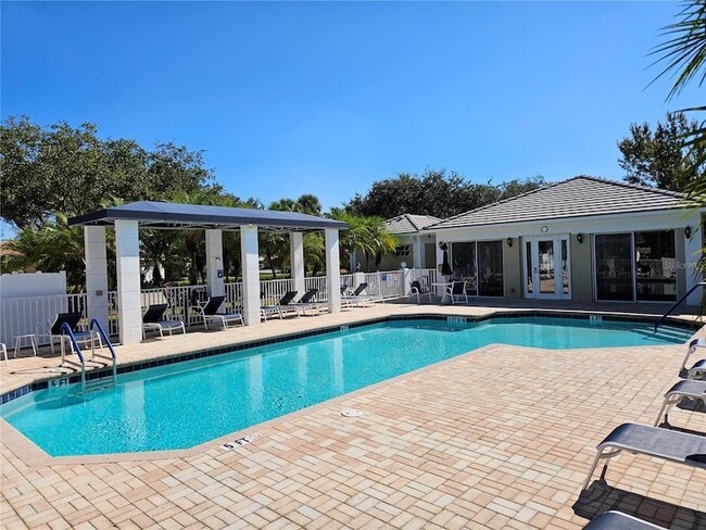 835 Chalmers Dr, Unit Downstairs in Venice, FL - Building Photo - Building Photo