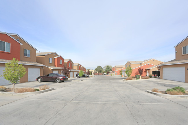 11910 Menaul Blvd NE in Albuquerque, NM - Building Photo - Building Photo