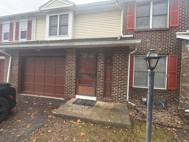 property at 55 Frenchwoods Cir