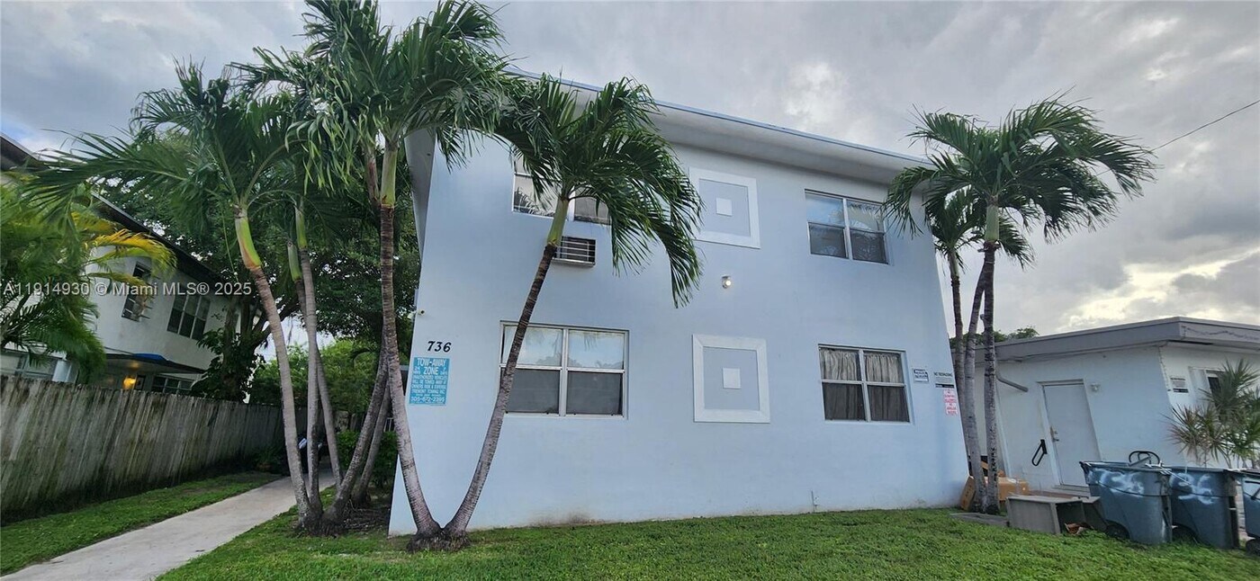 736 83rd St in Miami Beach, FL - Building Photo