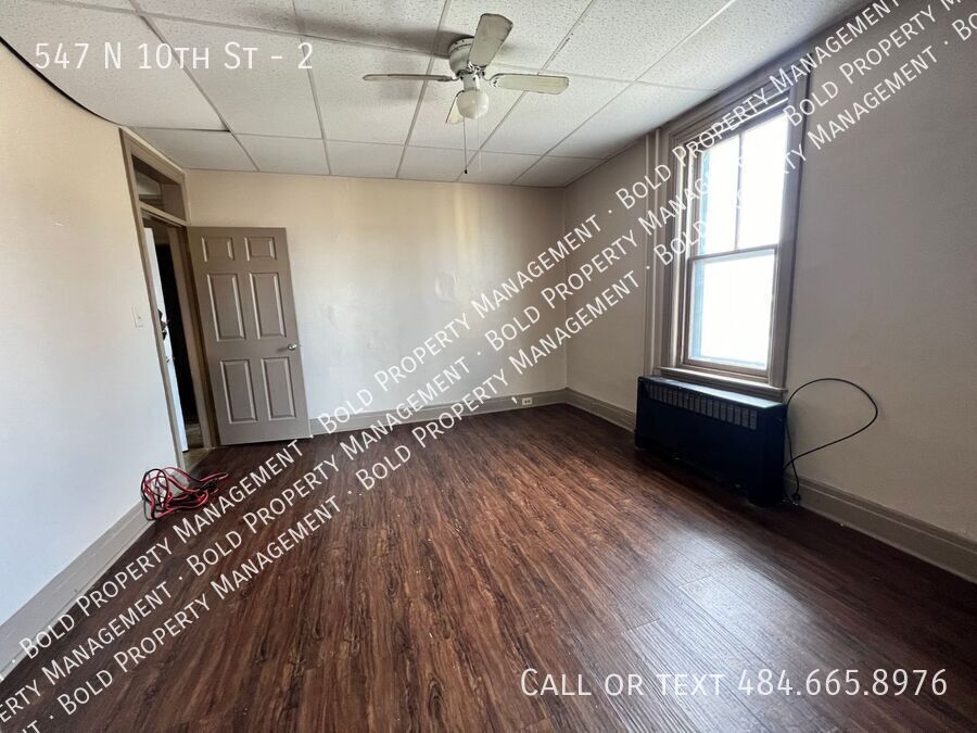 547 N 10th St-Unit -2 in Lebanon, PA - Foto de edificio