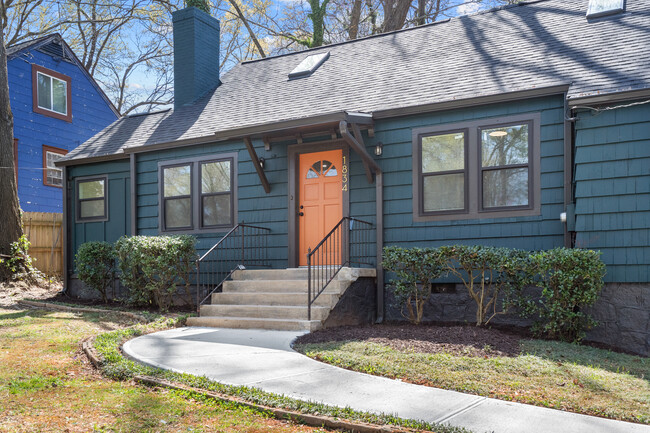 1834 Avon Ave SW in Atlanta, GA - Building Photo - Building Photo