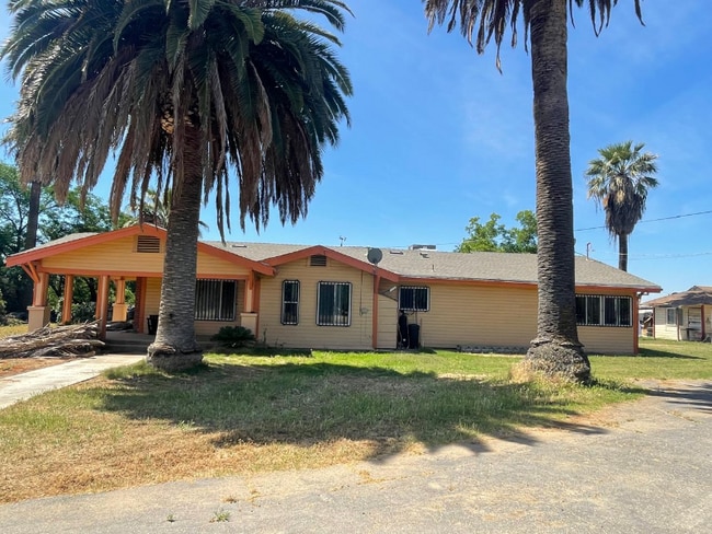 property at 21917 Hogan Ave