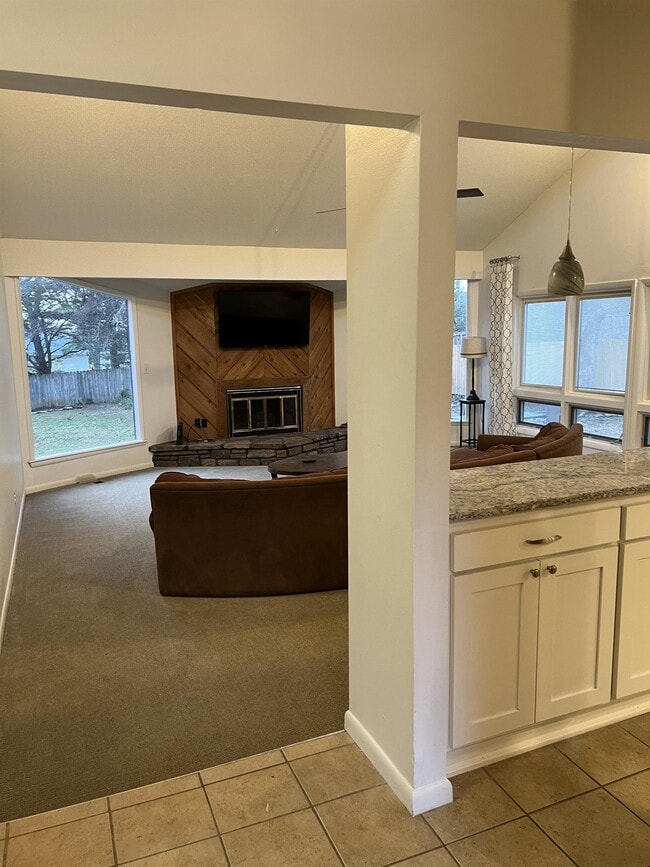 1818 W Ora Dr in Fayetteville, AR - Building Photo - Building Photo