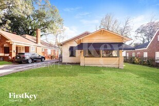 1042 Victory Dr SW in Atlanta, GA - Building Photo