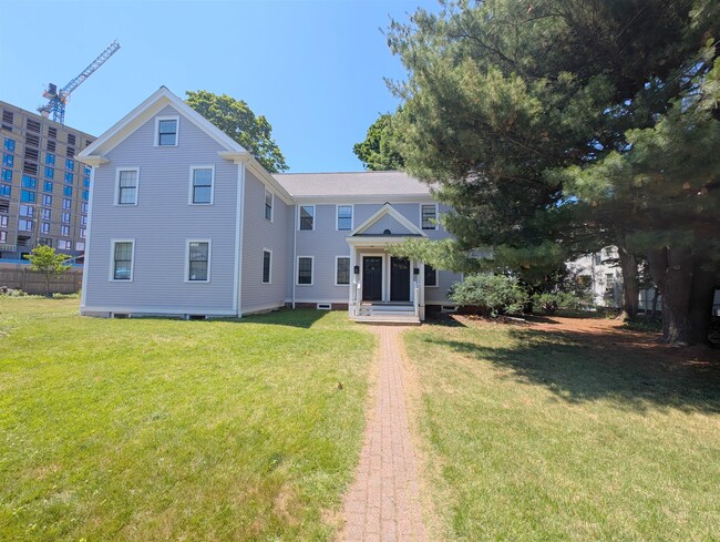 91 Burget Ave, Unit 2