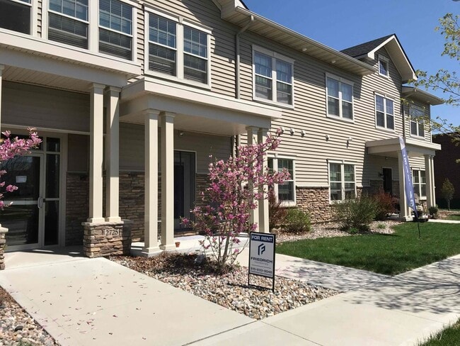 property at 2725 Northridge Pkwy