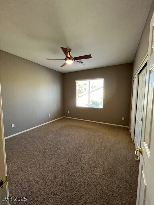 785 Tossa De Mar Ave in Henderson, NV - Foto de edificio