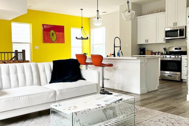 2304 Live Oak St in Houston, TX - Building Photo - Building Photo