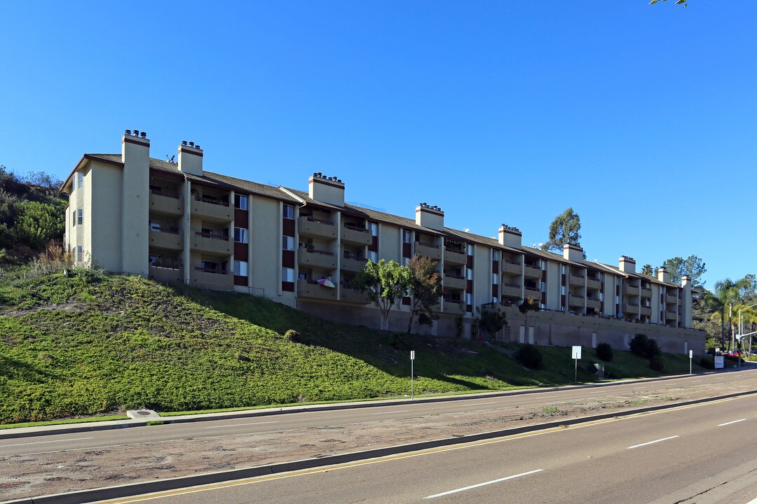 Genesee Colony in San Diego, CA - Building Photo