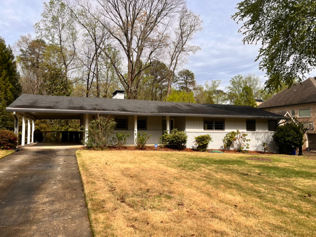 property at 2733 Redding Rd NE