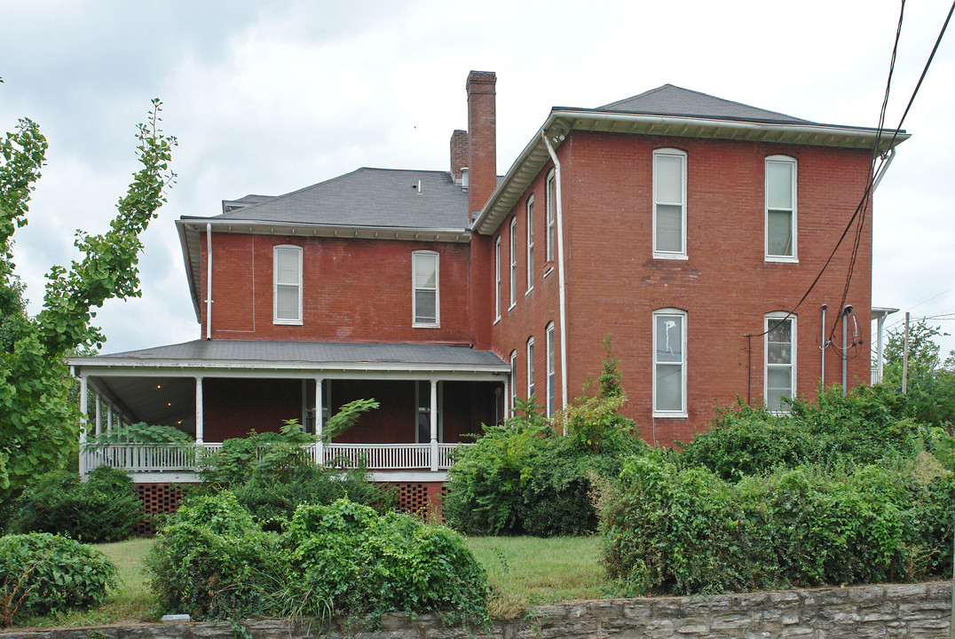 1309 Forrest Ave in Nashville, TN - Building Photo