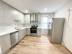 10 Wave Ave in Boston, MA - Building Photo - Building Photo