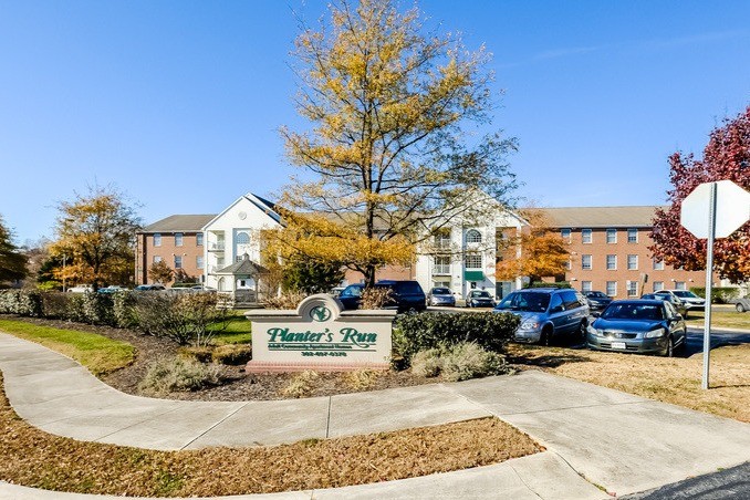 Planters Run Apartments (55+ Active Adult) in Dover, DE - Building Photo