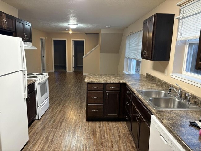 128 NE 3rd St in Colman, SD - Building Photo - Building Photo