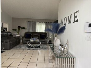 9829 SW 221st St Rd in Cutler Bay, FL - Building Photo - Building Photo