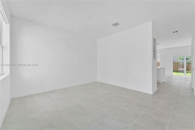 12168 SW 268th St in Homestead, FL - Building Photo - Building Photo