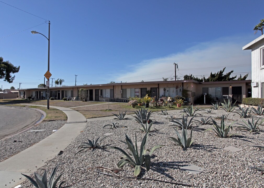 11211 Steele Dr in Garden Grove, CA - Building Photo