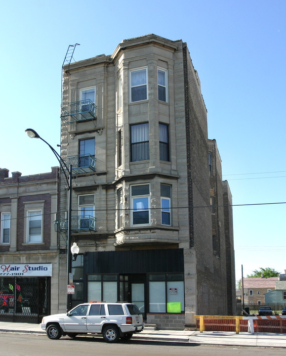 3215 W Cermak Rd in Chicago, IL - Foto de edificio