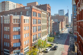 324 W Baltimore St in Baltimore, MD - Building Photo - Building Photo