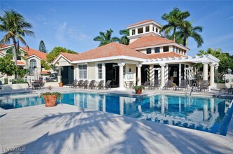 157 Colonade Cir in Naples, FL - Foto de edificio - Building Photo