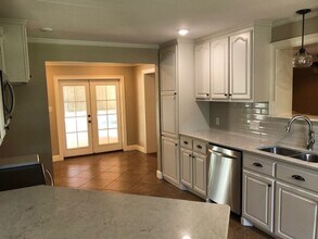 2012 Van St in Tupelo, MS - Building Photo - Building Photo