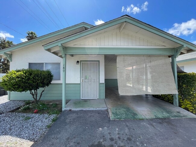 189 N Hemet St in Hemet, CA - Building Photo - Building Photo