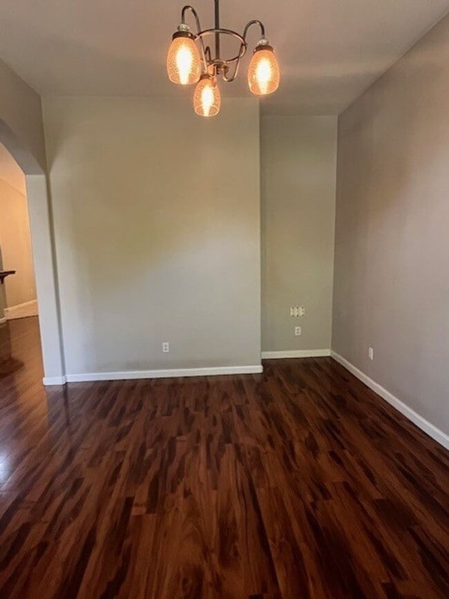 171 N Lindsay St in Visalia, CA - Building Photo - Building Photo