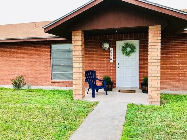6225 N 11th St in McAllen, TX - Building Photo - Building Photo
